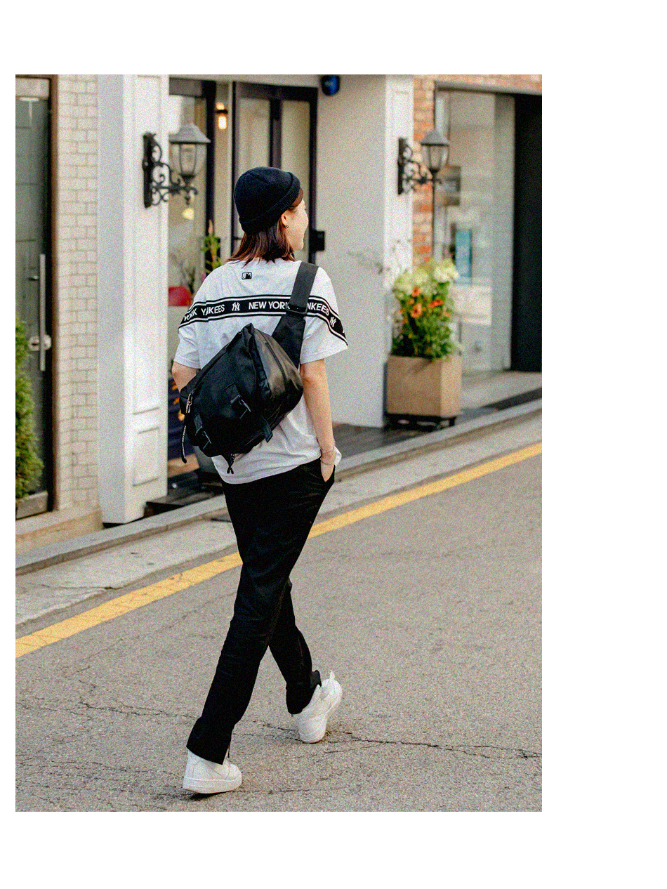 MUSINSA | MONSTER REPUBLIC COMPOUND MESSENGER BAG - MINI